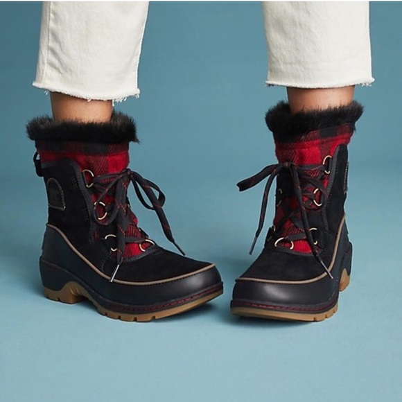 Sorel Tivoli III Winter Boots Size 8 Plaid Red Black Waterproof Soles Faux Fur - Picture 1 of 15